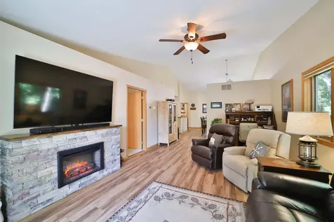5209 Crossroads Nisswa MN 56468