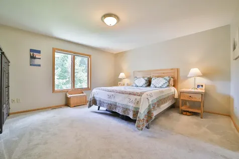 5209 Crossroads Nisswa MN 56468
