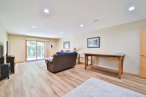 5209 Crossroads Nisswa MN 56468