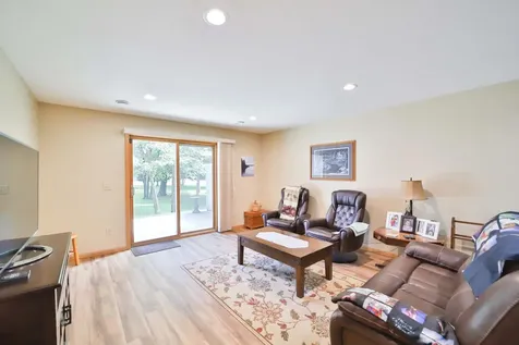 5209 Crossroads Nisswa MN 56468
