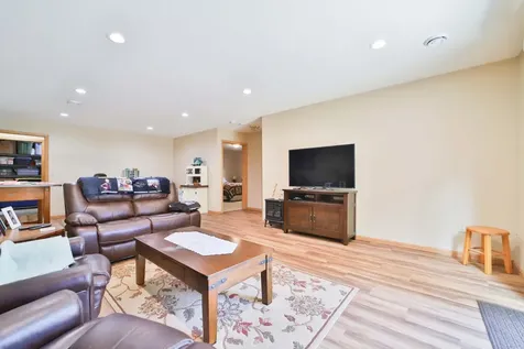 5209 Crossroads Nisswa MN 56468