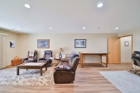 5209 Crossroads Nisswa MN 56468
