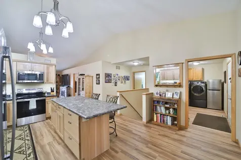5209 Crossroads Nisswa MN 56468