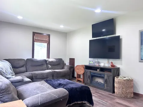 670 W 1st Street S Cottonwood MN 56229