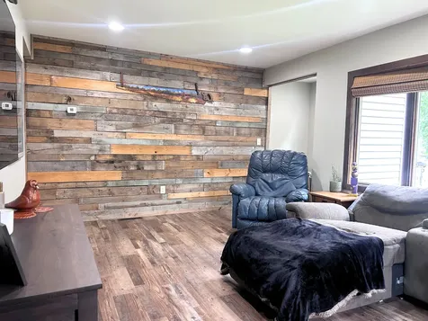 670 W 1st Street S Cottonwood MN 56229