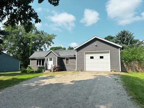 670 W 1st Street S Cottonwood MN 56229