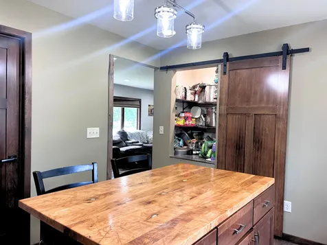 670 W 1st Street S Cottonwood MN 56229