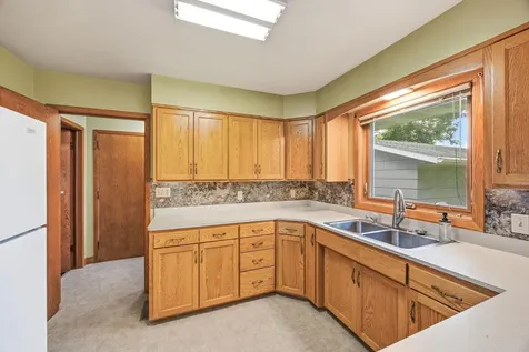 520 2nd Street E Hector MN 55342