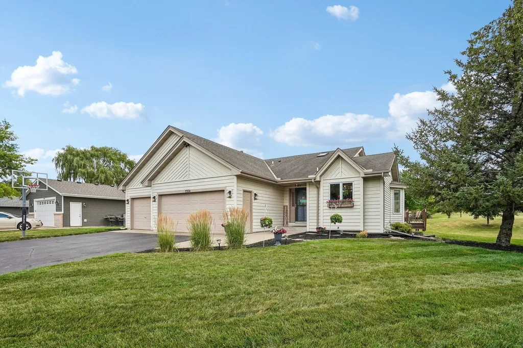 17134 Woodview Court SE Prior Lake MN 55372