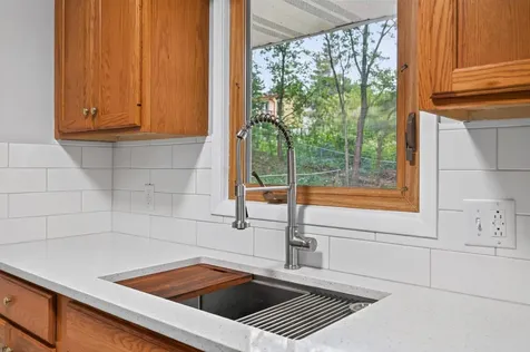 31 Demont Avenue E Little Canada MN 55117