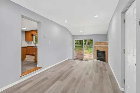 31 Demont Avenue E Little Canada MN 55117