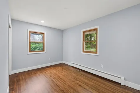 31 Demont Avenue E Little Canada MN 55117