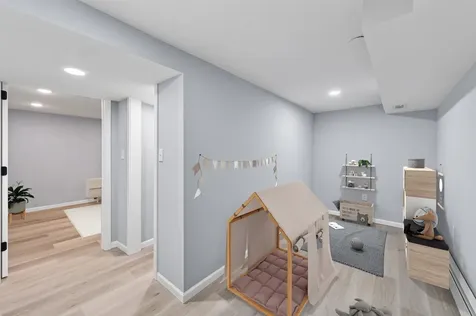 31 Demont Avenue E Little Canada MN 55117