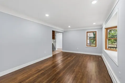 31 Demont Avenue E Little Canada MN 55117