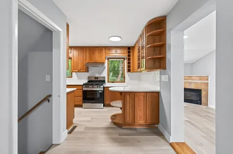 31 Demont Avenue E Little Canada MN 55117