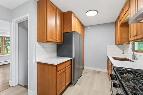 31 Demont Avenue E Little Canada MN 55117