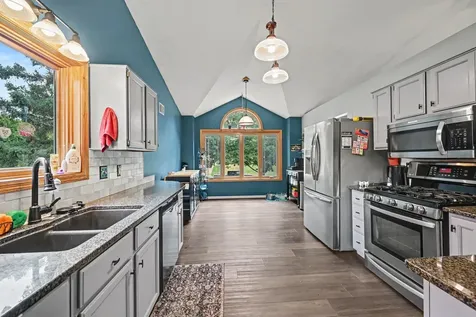 240 Woodridge Lane Circle Pines MN 55014