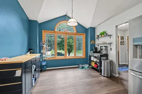 240 Woodridge Lane Circle Pines MN 55014