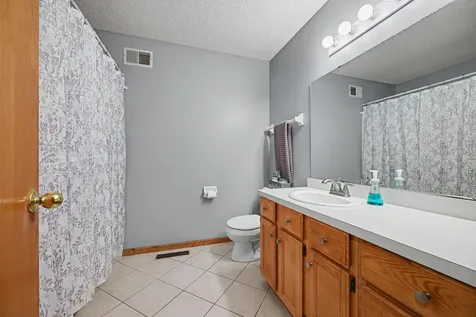 240 Woodridge Lane Circle Pines MN 55014