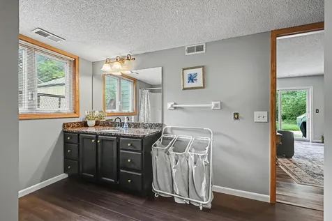240 Woodridge Lane Circle Pines MN 55014