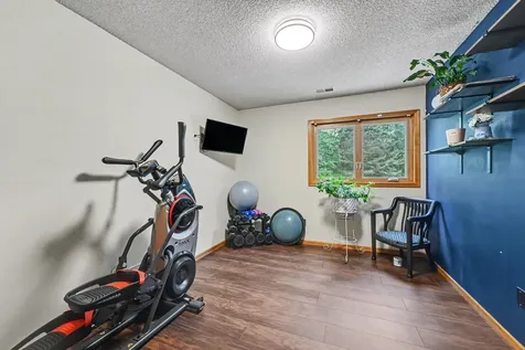 240 Woodridge Lane Circle Pines MN 55014