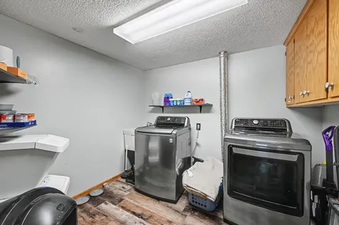 240 Woodridge Lane Circle Pines MN 55014