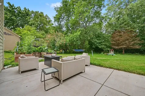 240 Woodridge Lane Circle Pines MN 55014