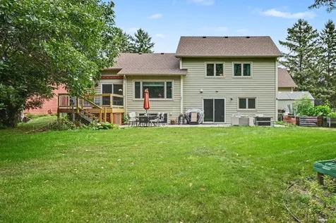 240 Woodridge Lane Circle Pines MN 55014