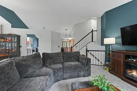 240 Woodridge Lane Circle Pines MN 55014