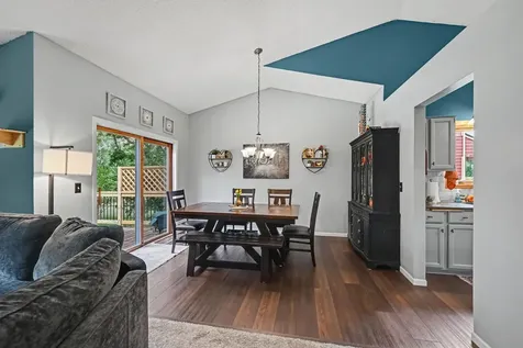 240 Woodridge Lane Circle Pines MN 55014