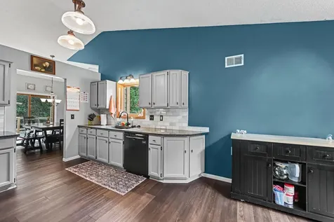 240 Woodridge Lane Circle Pines MN 55014