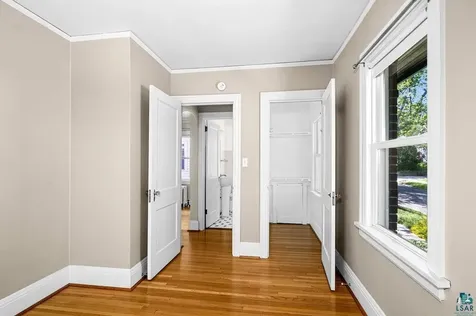 1529 E 5th Street Duluth MN 55812