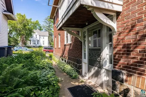 1529 E 5th Street Duluth MN 55812