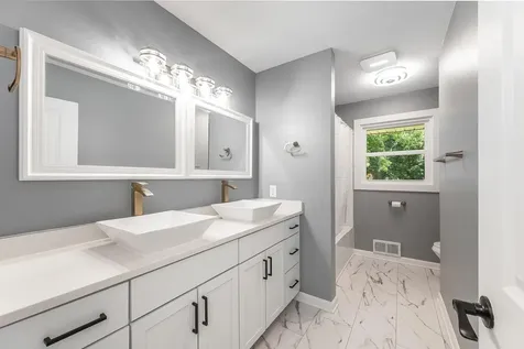 300 Viking Drive Mankato MN 56001