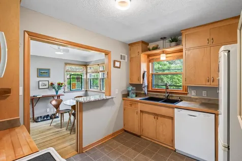 444 Lexington Parkway S Saint Paul MN 55105