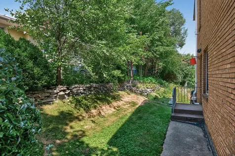 444 Lexington Parkway S Saint Paul MN 55105