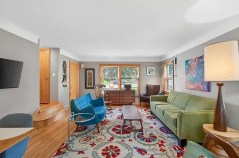 444 Lexington Parkway S Saint Paul MN 55105