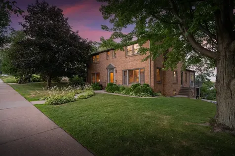 444 Lexington Parkway S Saint Paul MN 55105