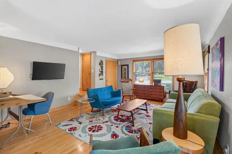 444 Lexington Parkway S Saint Paul MN 55105