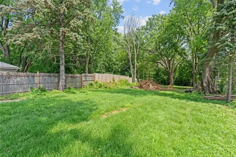 1752 Flandrau Street Maplewood MN 55109