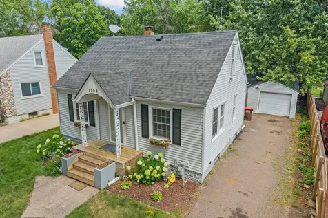 1752 Flandrau Street Maplewood MN 55109