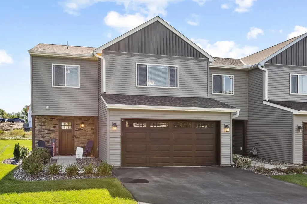 7757 Sterling Drive Rockford MN 55373