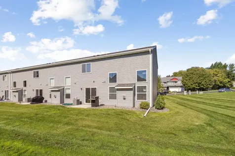7757 Sterling Drive Rockford MN 55373