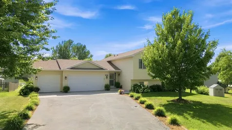 926 Steamboat Lane Montrose MN 55363
