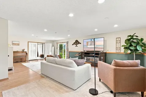 926 Steamboat Lane Montrose MN 55363