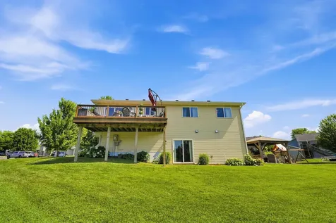 926 Steamboat Lane Montrose MN 55363
