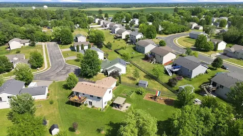 926 Steamboat Lane Montrose MN 55363
