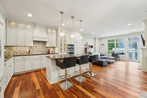 875 Lake Street N Wayzata MN 55391