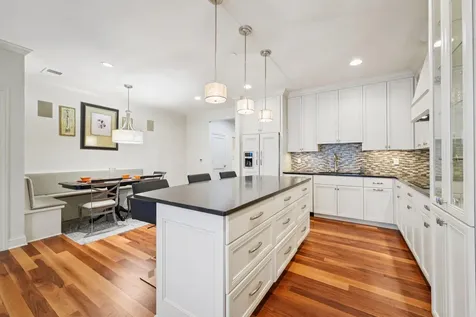 875 Lake Street N Wayzata MN 55391