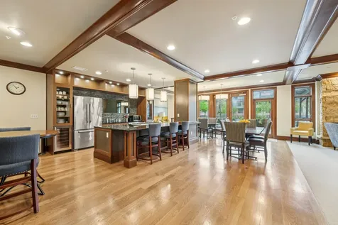 875 Lake Street N Wayzata MN 55391